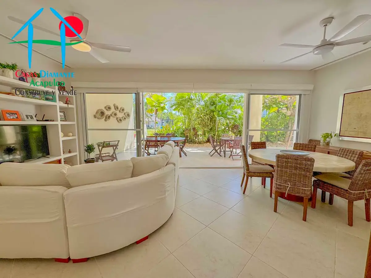 Comodidad y estilo en planta baja: terraza privada con acceso directo a las áreas comunes Comodidad y estilo en planta baja: terraza privada con acceso directo a las áreas comunes