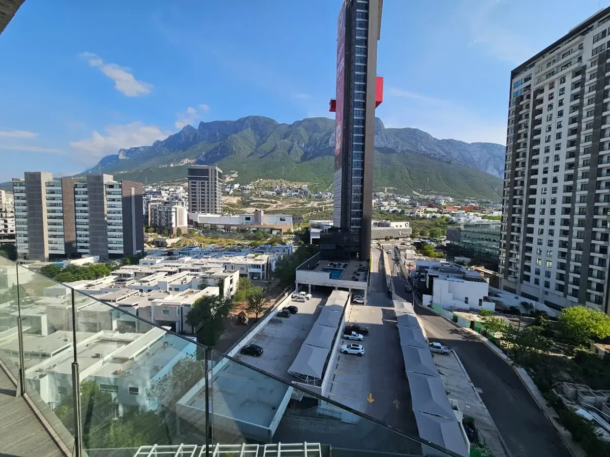 Departamento en venta en El Aguacatal, Santa Catarina — foto 1 de 14