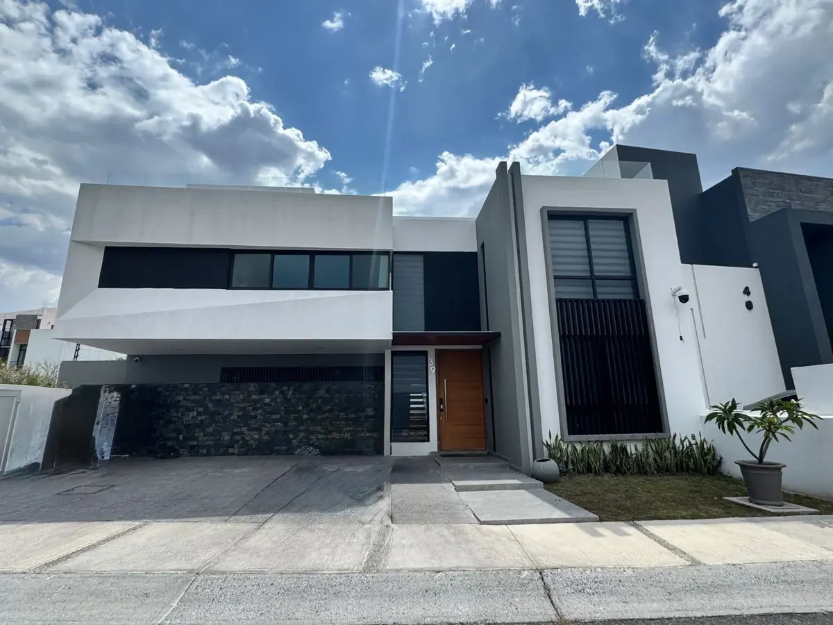 Casa en renta en Zibatá, El Marqués — foto 1 de 31