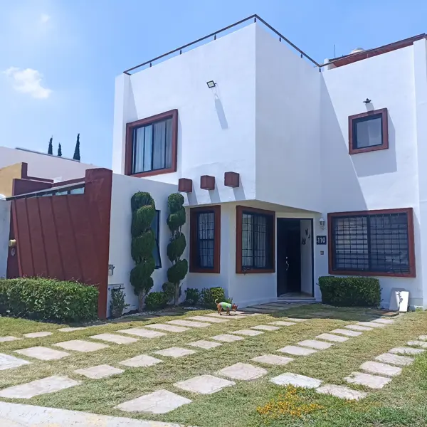 Casa en Fraccionamiento Residencial cerca de Plaza Explanada en Pachuca de Soto
