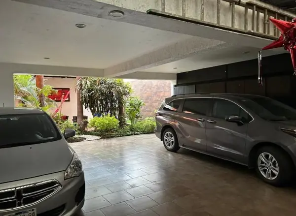 Casa en venta en Jardines de Guadalupe, Zapopan — foto 2 de 6