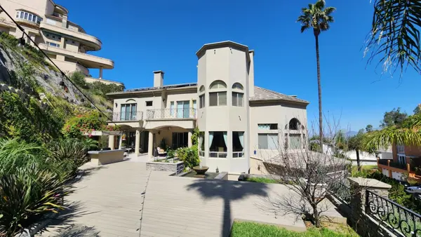 Casa en venta en Cumbres de Juarez, Tijuana — foto 2 de 33