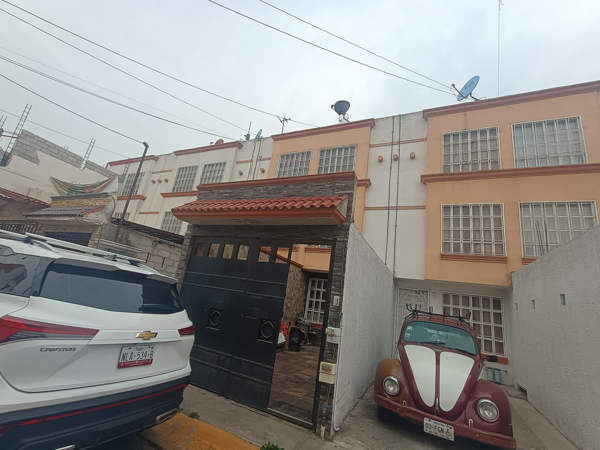 Casa en venta en Los Héroes Tecámac II, Tecámac — foto 2 de 16