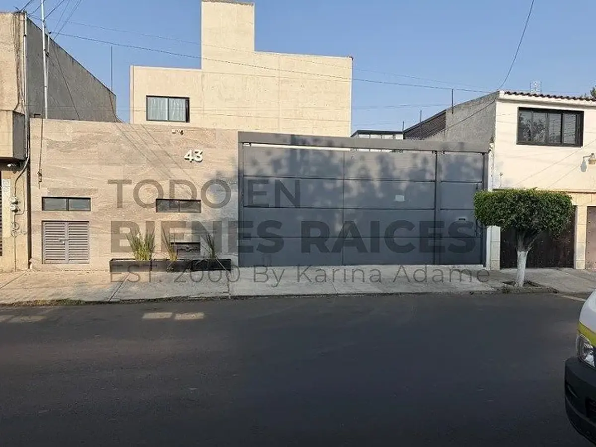 Casa en venta en La Candelaria, Coyoacán — foto 1 de 34
