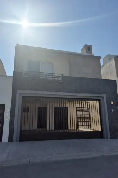 Casa en venta en Las Lomas, García — foto 2 de 38