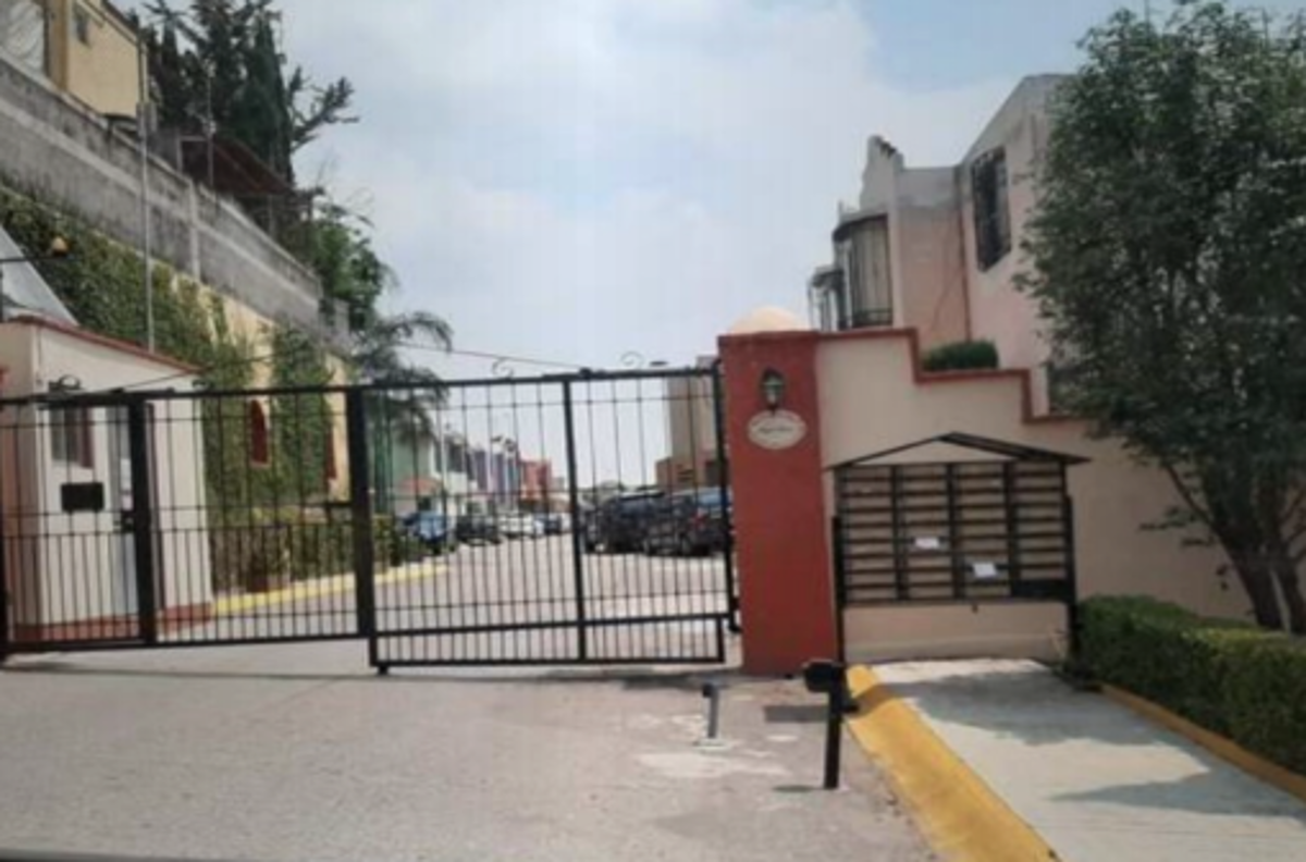 Casa en venta en Claustros de San Miguel, Cuautitlán Izcalli