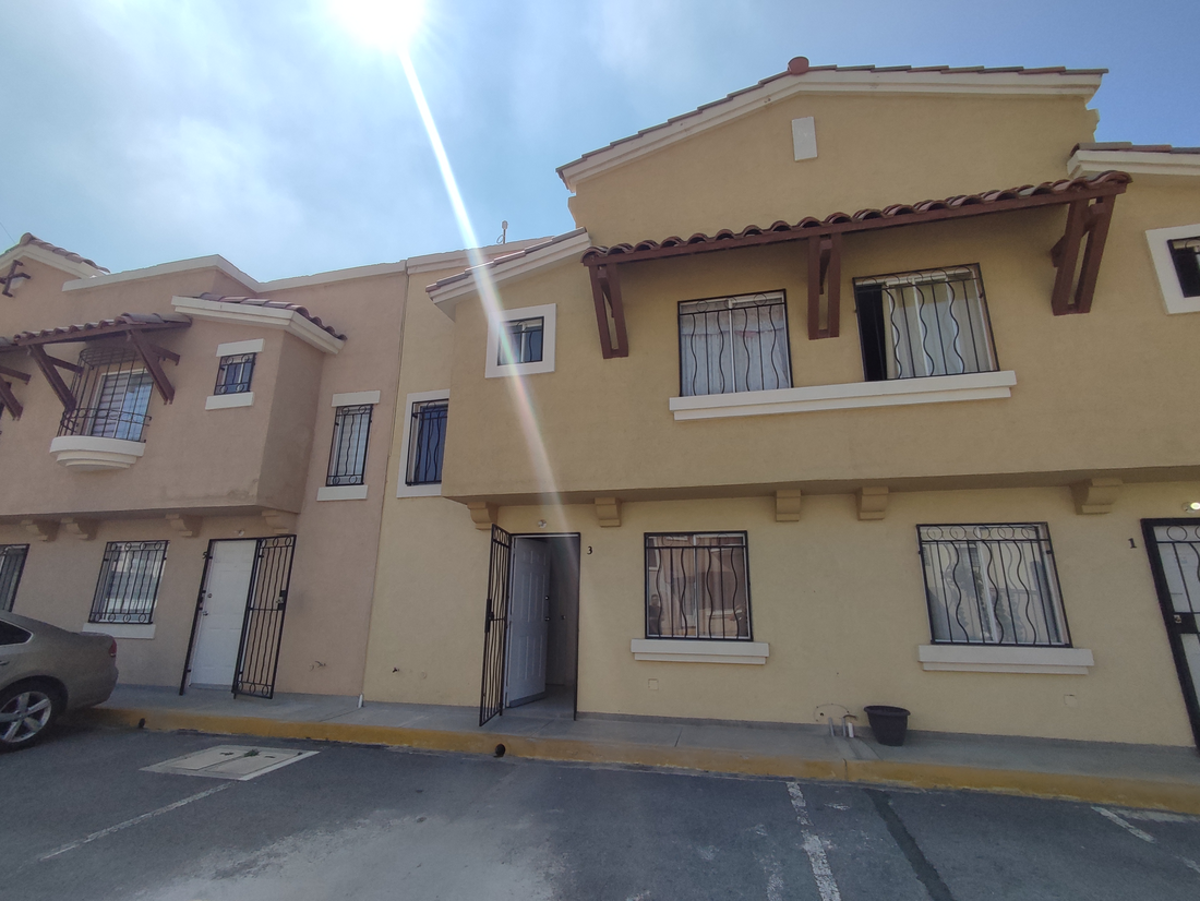 Casa en venta en Real Granada, Tecámac — foto 1 de 16