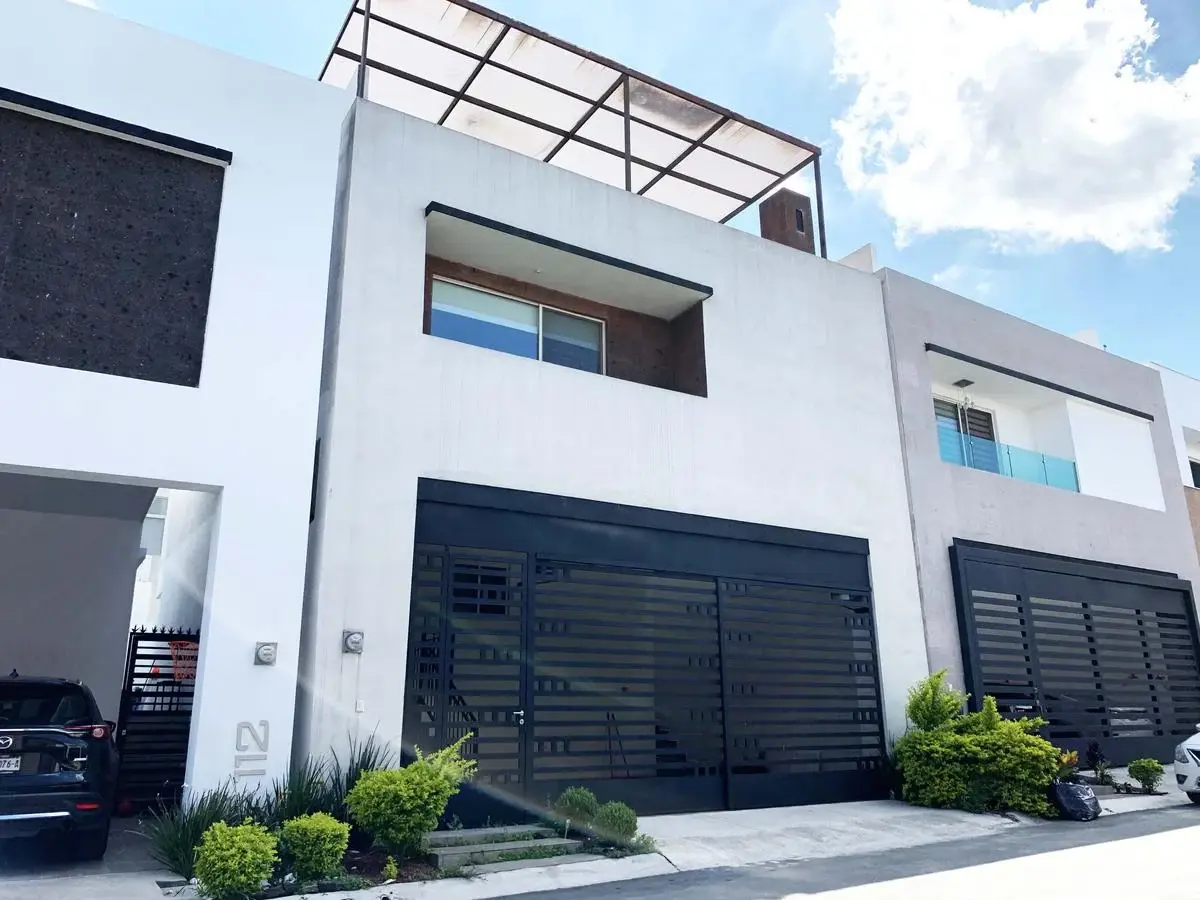 Casa en renta en Cumbres Madeira Francés, Monterrey — foto 1 de 17