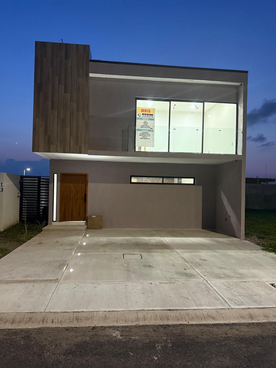 Casa en venta en Lomas de la Rioja, Alvarado — foto 1 de 7