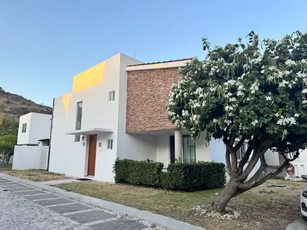 Casa en renta en Los Frailes, Corregidora — foto 2 de 30