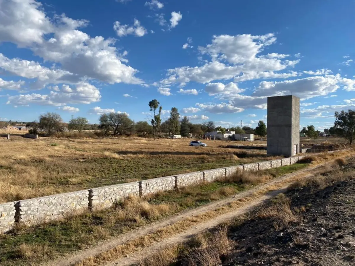 Terreno en venta en Medio Kilo, San Francisco de los Romo — foto 1 de 12