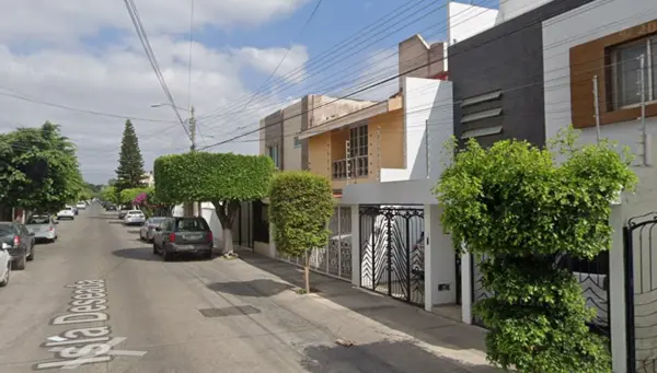 Casa en venta en Jardines de San Jose, Guadalajara — foto 3 de 9