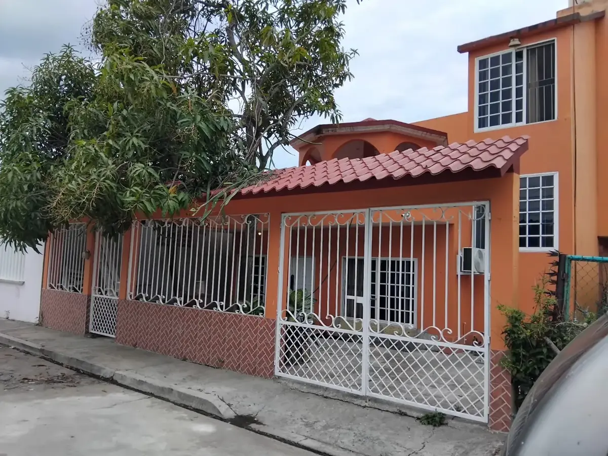 Casa en renta en Plan de Ayala, Tihuatlán — foto 1 de 25