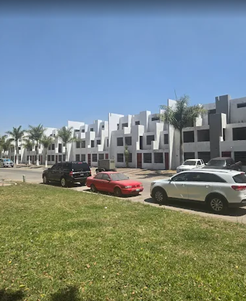 Casa en venta en La Unión del Cuatro, Tlajomulco de Zúñiga — foto 2 de 15