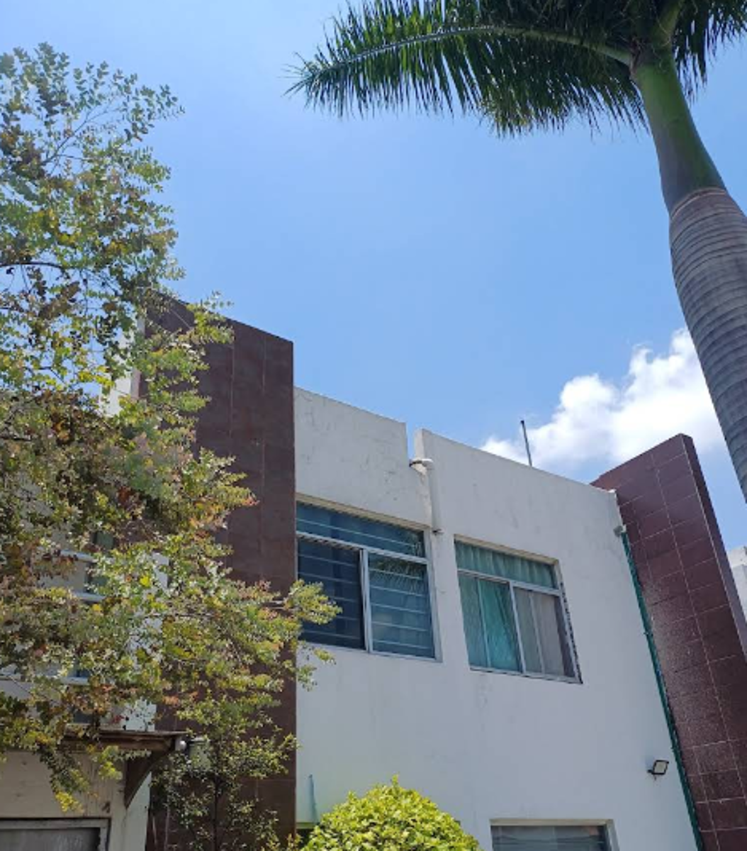 Casa en venta en La Unión del Cuatro, Tlajomulco de Zúñiga — foto 1 de 15