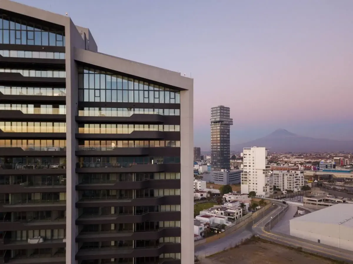 Departamento en venta en Lomas de Angelópolis, San Andrés Cholula — foto 1 de 19