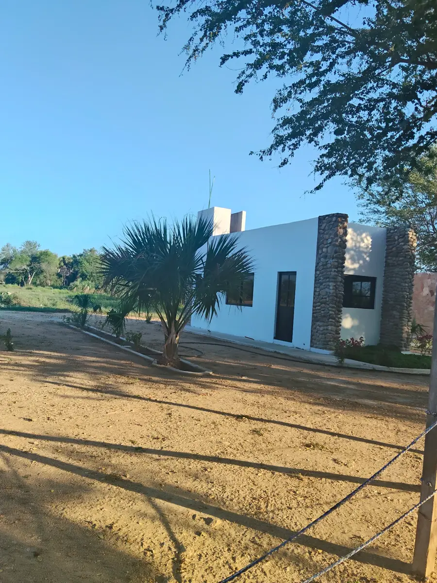 Terreno en venta en Bajos de Chila Centro, San Pedro Mixtepec -Dto. 22 - — foto 1 de 14