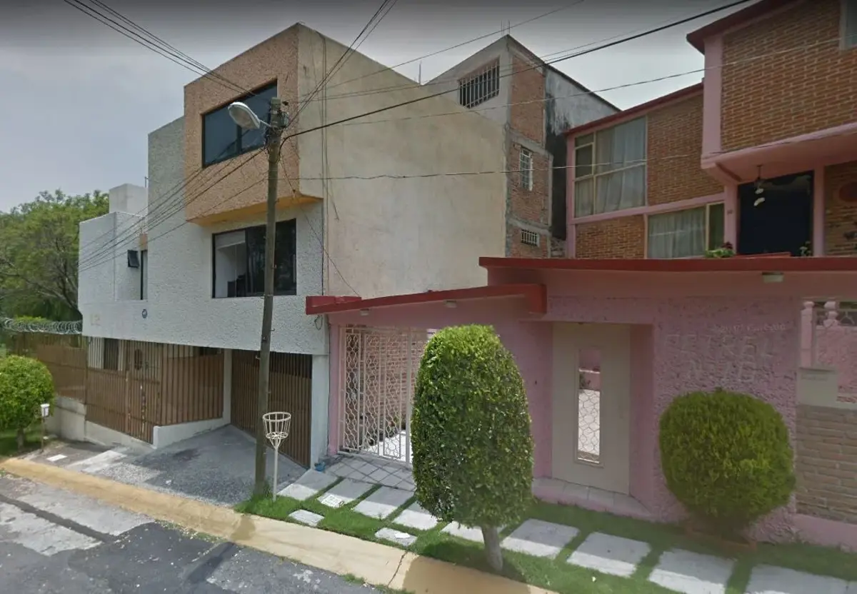 Casa en venta en Santa Cruz Atizapan, Atizapán — foto 1 de 9