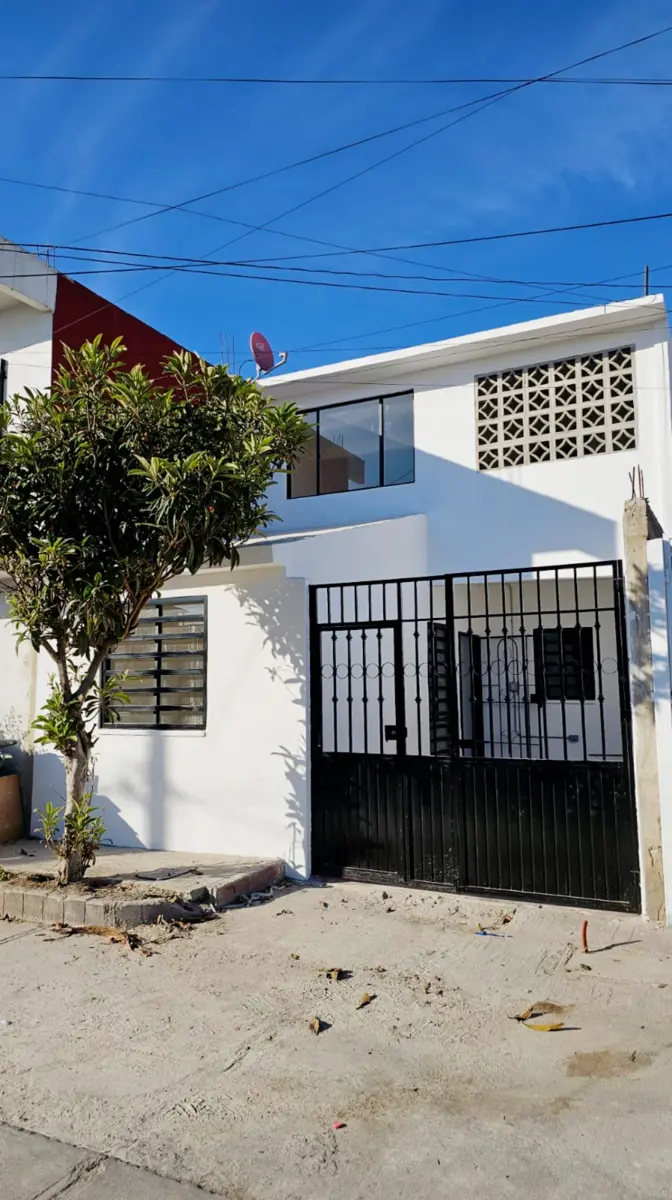 Casa en venta en Villas del Dorado, Tijuana — foto 1 de 18