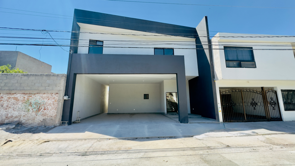 Casa nueva en venta en Col. Magisterial, Lerdo, Dgo. | Diseño moderno+doble altura+alta plusvalía