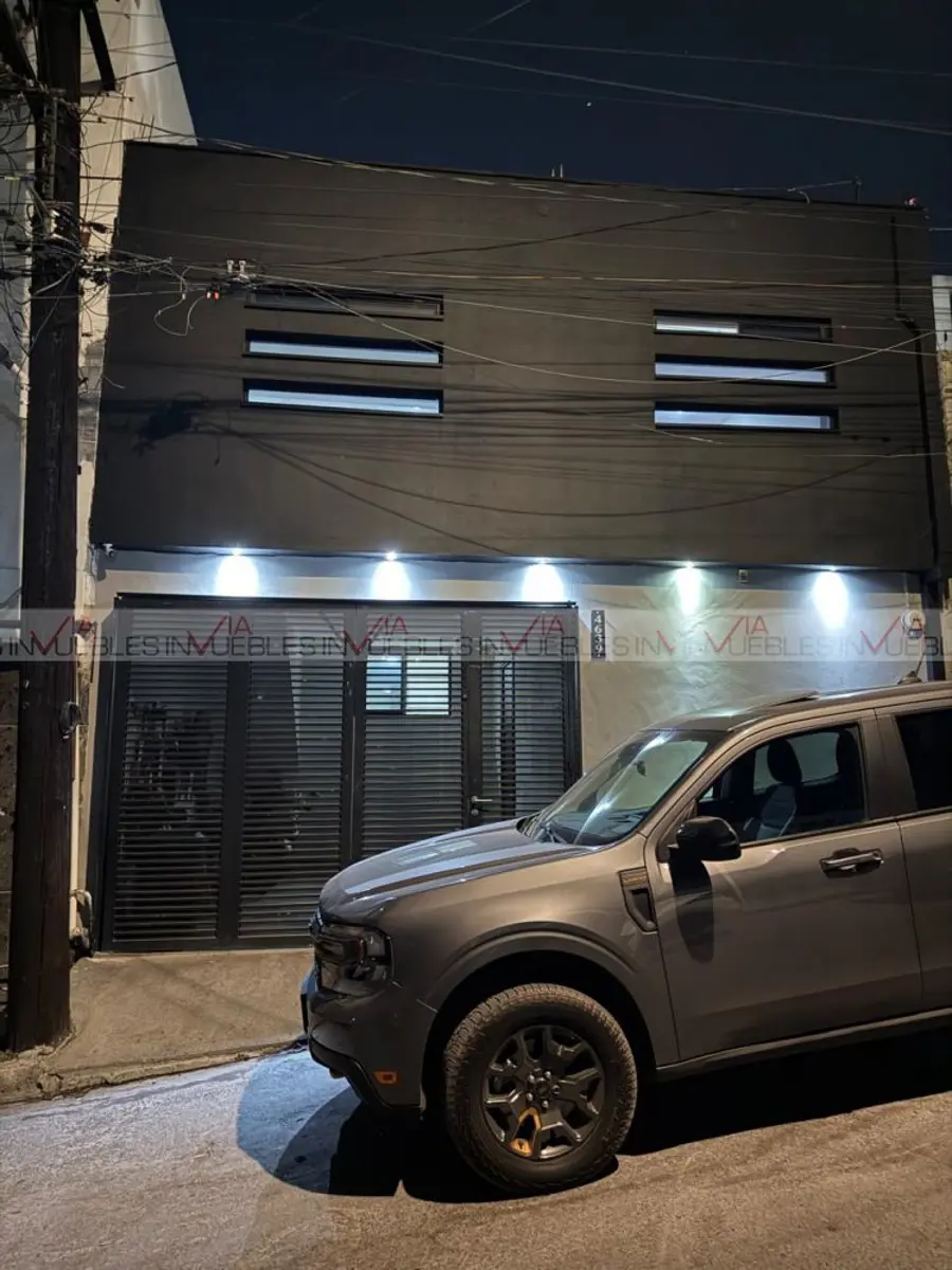 Casa en venta en Valle del INFONAVIT, Monterrey — foto 1 de 11