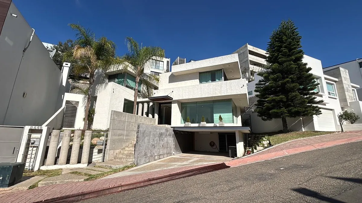 Casa en venta en Cumbres de Juarez, Tijuana — foto 1 de 18