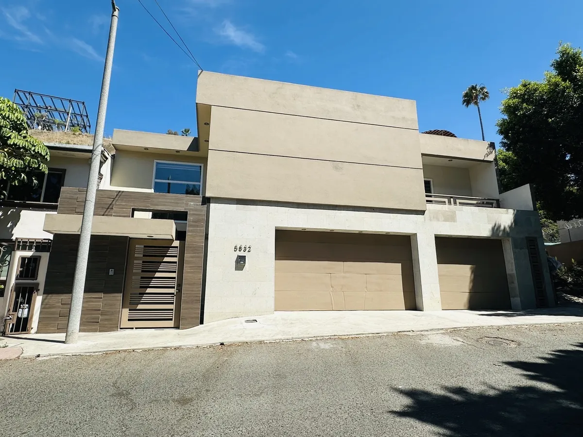 Casa en venta en Lomas de Agua Caliente 6ta. Sección (Lomas Altas), Tijuana — foto 1 de 13