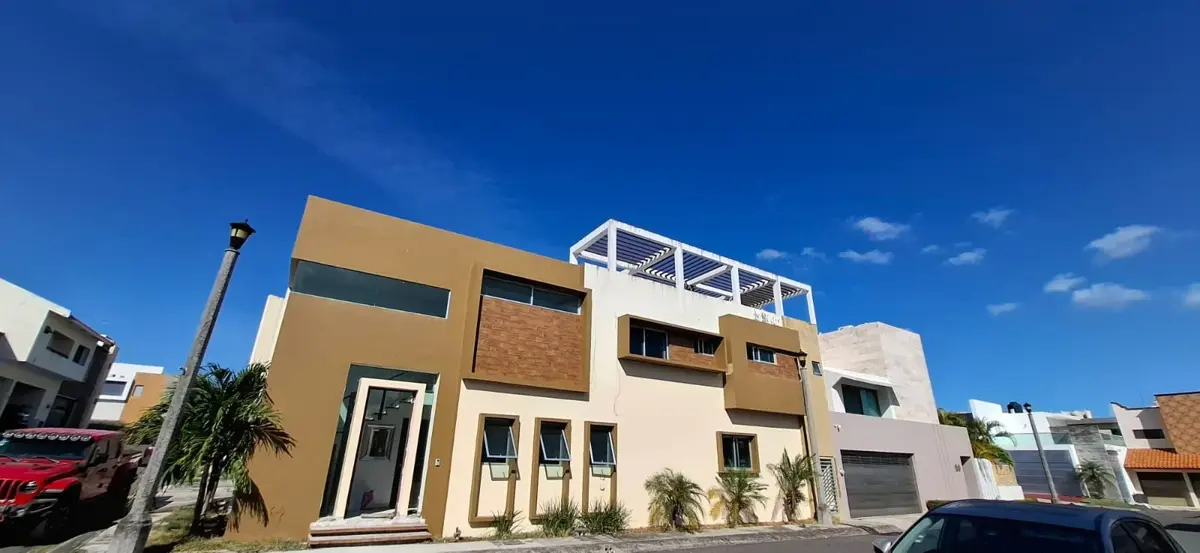 Casa en venta en Las Lomas Residencial, Alvarado — foto 1 de 10
