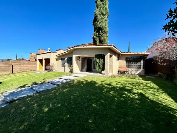Casa tipo una planta en Juriquilla, Querétaro | 3 recámaras en PB
