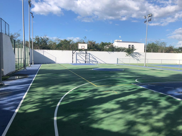 Casa en venta en privada Chaactun, zona Country Mayab, Mérida