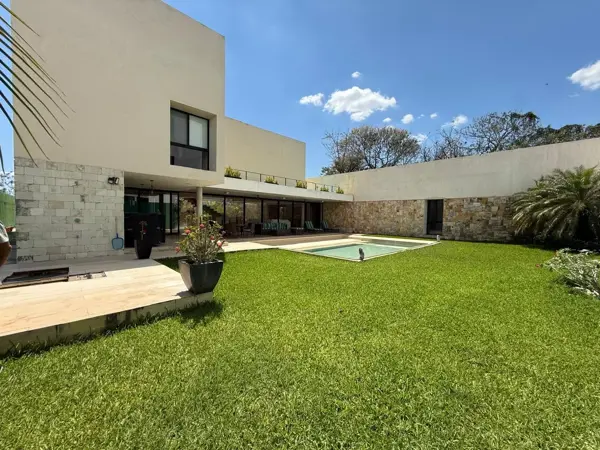 Casa en venta en Temozon Norte, Mérida — foto 2 de 33