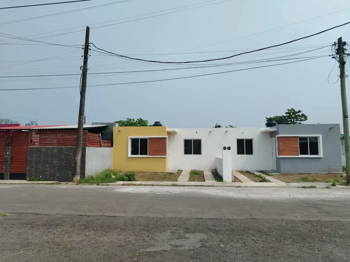 Casa en venta en Medellín, Medellín de Bravo — foto 1 de 12