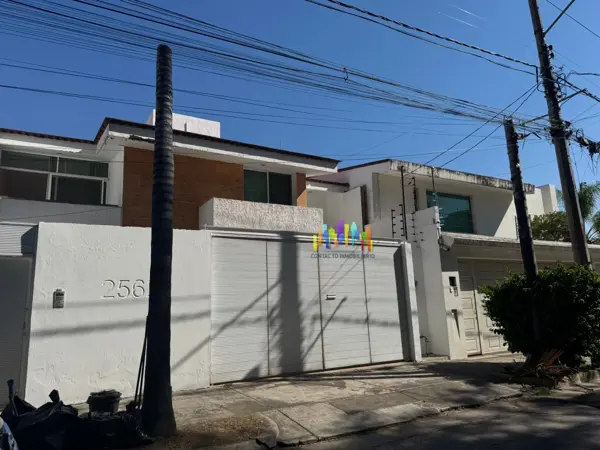 CASA EN RENTA EN PROVIDENCIA IDEAL PARA OFICINA A PUERTA CERRADA