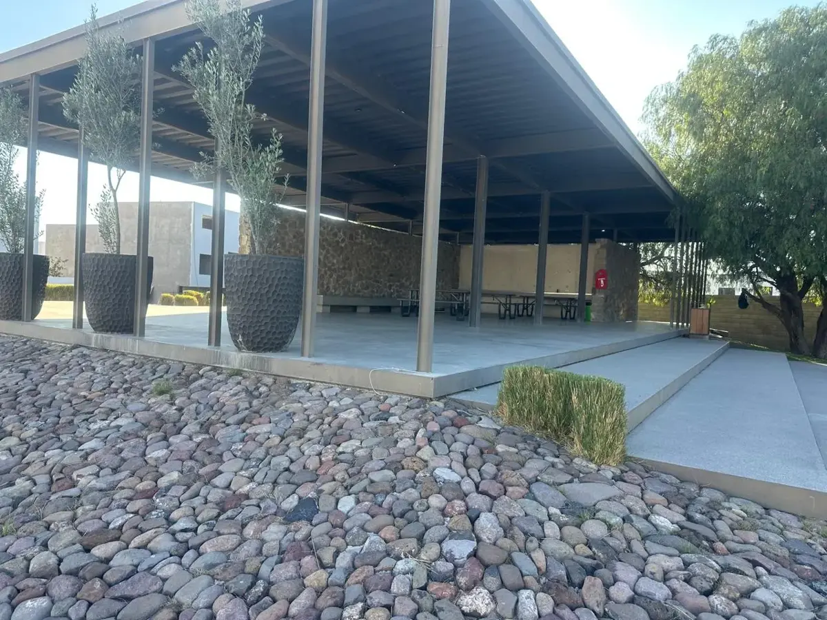 Casa en venta en Cañadas del Arroyo, Corregidora — foto 1 de 13