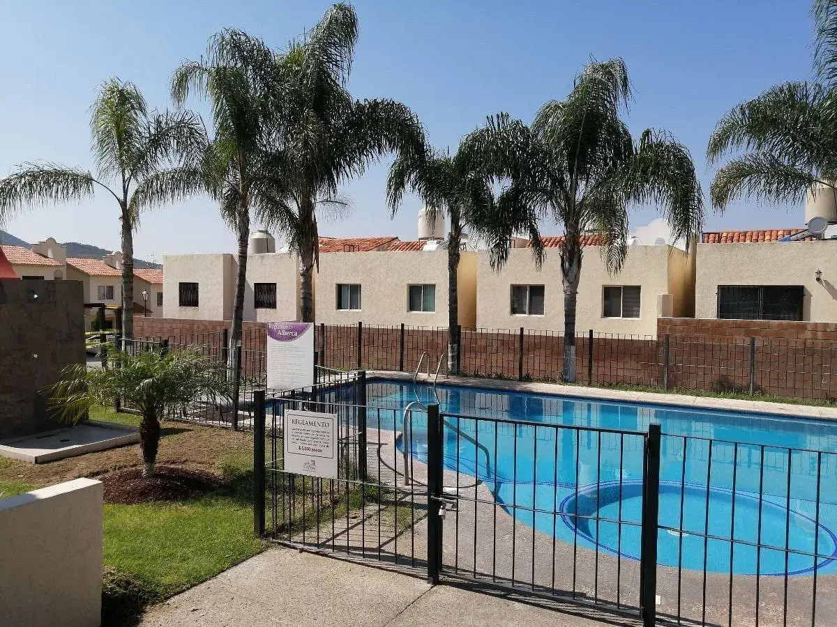 Casa en renta en Residencial Alta California, Tlajomulco de Zúñiga — foto 1 de 4
