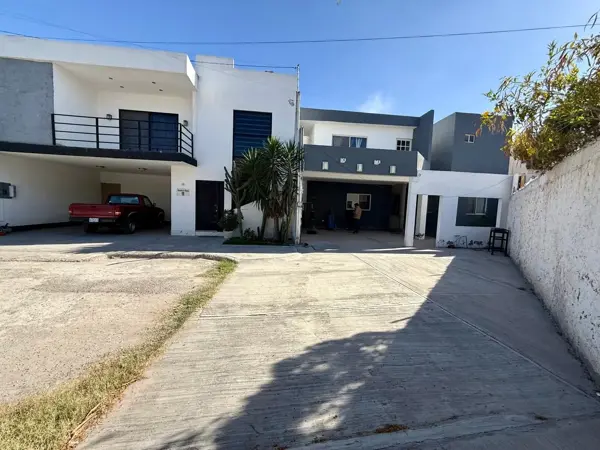 Casa en venta en El Oasis, Torreón — foto 3 de 36