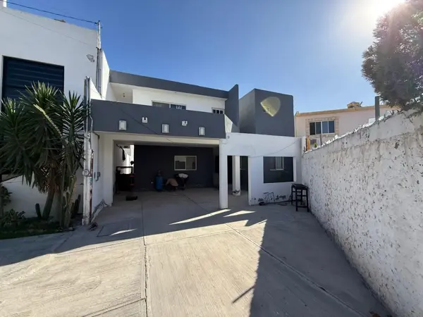 Casa en venta en El Oasis, Torreón — foto 2 de 36