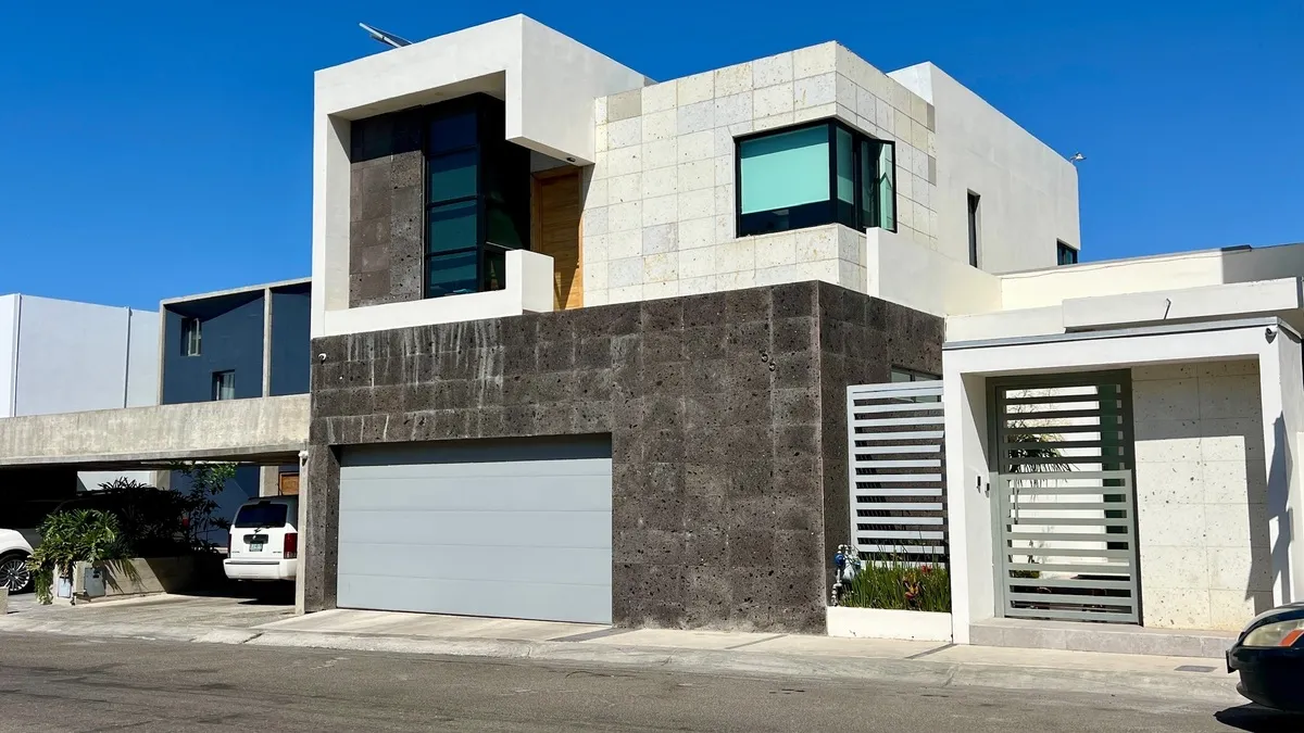 Casa en venta en Hacienda Agua Caliente, Tijuana — foto 1 de 27