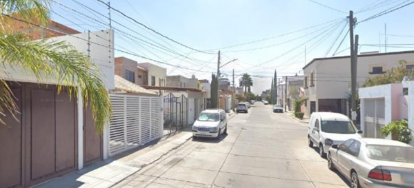 Casa en venta en Vista del Sol 3a Sección, Aguascalientes — foto 3 de 11