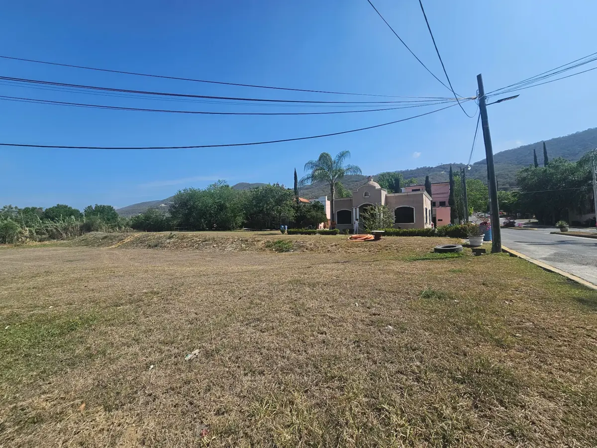 Vista 5 de Terreno Comercial en Venta
Santiago, NL