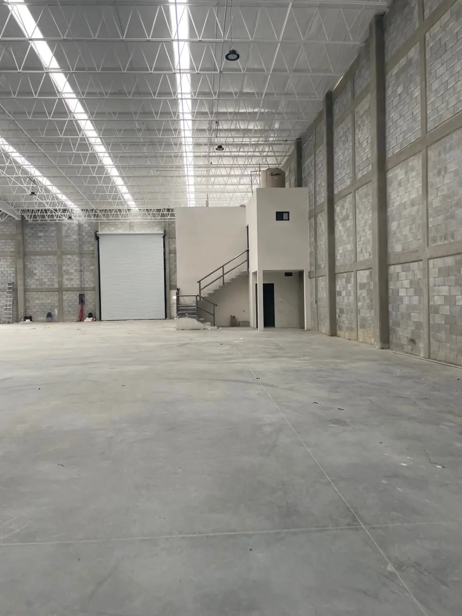 Bodega en renta en Ex Hacienda los Cerritos, Saltillo — foto 1 de 10