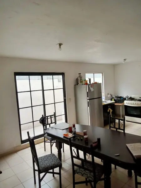 Casa en Venta en La Aurora, Saltillo: Espaciosa y Bien Ubicada
