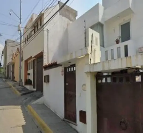 Casa en venta en Lomas de Tzompantle, Cuernavaca — foto 2 de 8