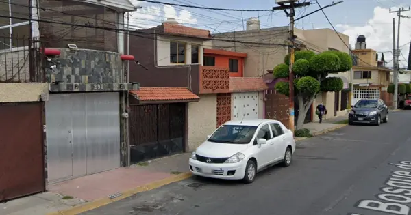 Casa en venta en Bosques de Aragon, Nezahualcóyotl — foto 3 de 9