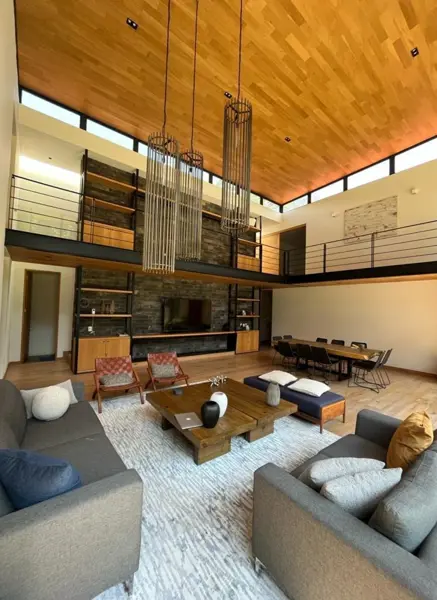 Casa en venta en Avandaro, Valle de Bravo — foto 2 de 31