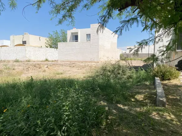 Terreno en venta en Villas del Renacimiento, Torreón — foto 2 de 11