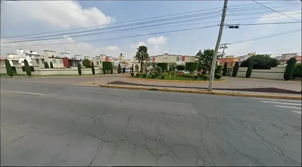 Casa en venta en Jardines de San Miguel lll, Cuautitlán Izcalli — foto 2 de 17