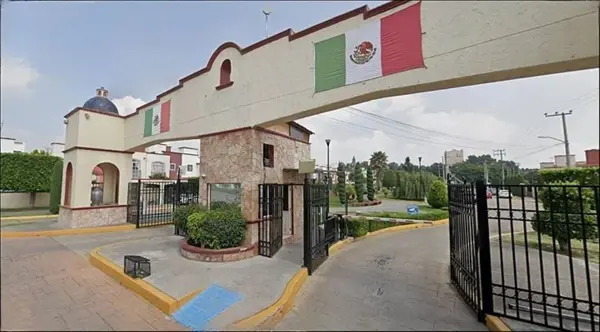 Casa en venta en Jardines de San Miguel lll, Cuautitlán Izcalli — foto 3 de 17