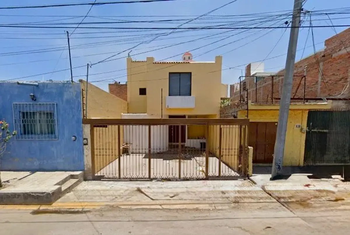 Casa en venta en Prados de La Higuera, Tlajomulco de Zúñiga — foto 1 de 15