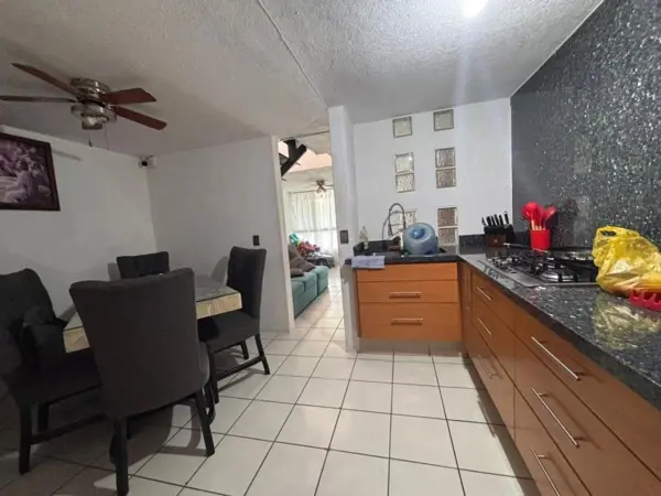 Casa en venta en El Fortín, Zapopan — foto 2 de 7